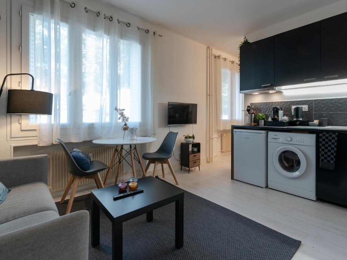 Appartamento studio cosy proche Lyon part dieu Villeurbanne Esterno foto